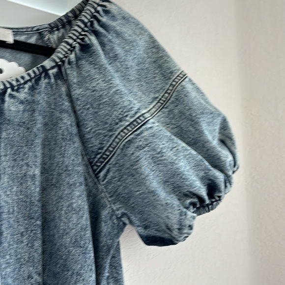 SEA New York Jocelyn Acid Wash Denim Puff Sleeve Button Front w/Pockets Dress - Picture 8 of 8